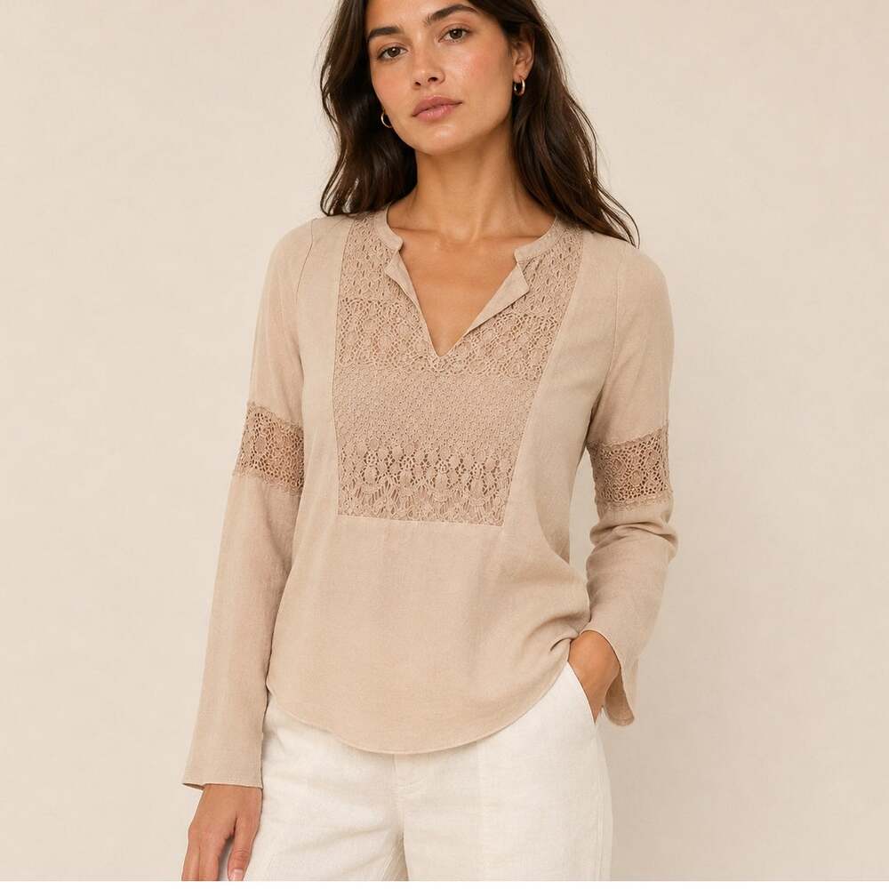 Laurie & Joe Split neck BOHO Blouse Beige lace trim Size Medium